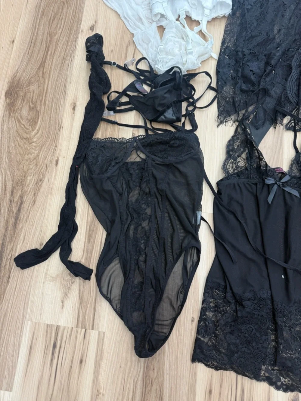 Women's Lingerie Lot - Mixed Pieces J17 - Picture 5 of 10